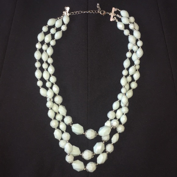 Forever 21 Statement Necklace - Picture 2 of 3